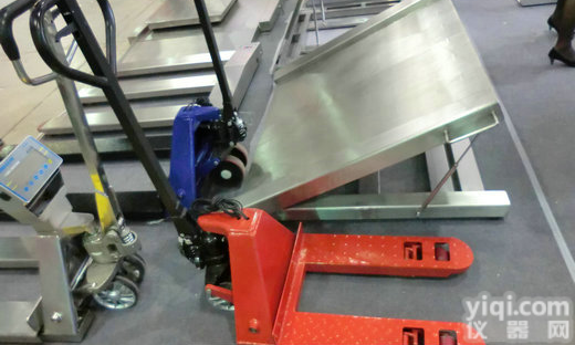 促销！2吨<em>电子</em><em>叉车</em>秤。1吨搬运<em>电子</em>称，1吨<em>电子</em><em>搬运车</em>