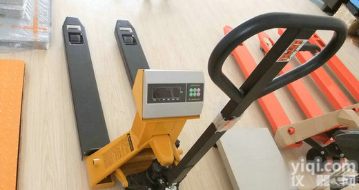 1吨<em>液压</em><em>搬运</em><em>电子秤</em>，2吨<em>搬运</em><em>电子秤</em>，3吨<em>电子秤</em>多少钱