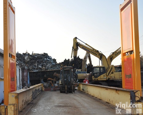 SLT-<em>3800</em>型<em>通道式</em>车辆放射监测系统