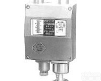 上海自动<em>化仪表</em>四厂，WTZK-51-C<em>船用</em>压力式温度控制器