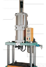一吨压力<em>气动</em><em>冲床</em>，四柱式<em>气动</em><em>冲床</em>