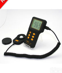 分体式<em>照度计</em>AR823找<em>北京</em>金泰科仪