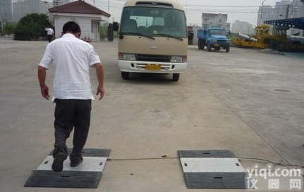 克拉玛依SCS-120T<em>路政</em><em>超载</em>地磅秤