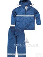 欧款设计聚酰胺<em>雨衣</em><em>套装</em>