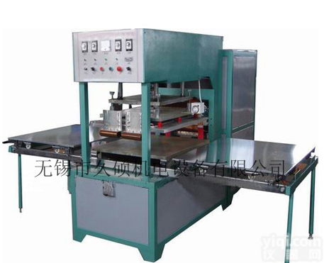 电梯广告地毯<em>地垫</em><em>压花机</em>