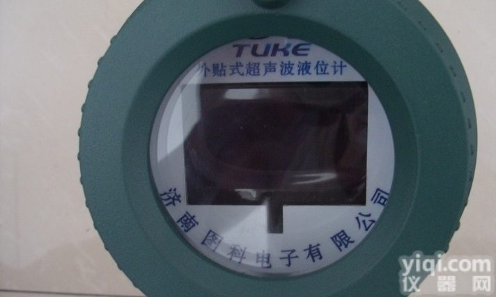 <em>外测式超声波液位计</em>