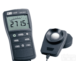 上海发泰TES-1335 数字式<em>照度计</em>，大量程<em>便携式</em>光度仪