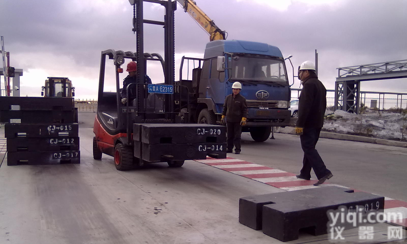 浦东120T<em>地磅</em>、金山<em>地磅</em>秤、<em>松江</em>SCS-30<em>地磅</em>、浦西1T<em>地磅</em>