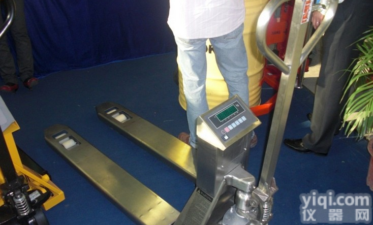 <em>松江</em>电子<em>叉车</em>秤价格，九亭3吨手动液压报价，<em>叉车</em>秤<em>厂家</em>批发