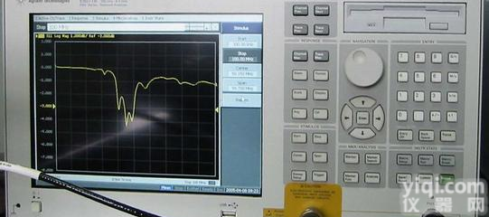 <em>E5071B</em> <em>E5071B</em> <em>E5071B</em>