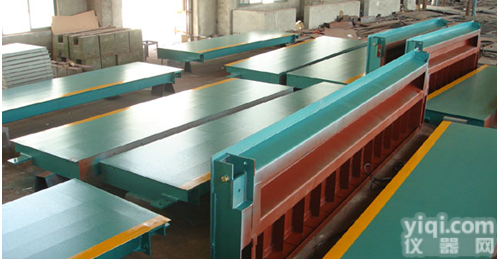 济南3*18m尺寸<em>汽车衡</em><em>多少</em>钱，50T<em>汽车衡</em>配置仪表<em>价格</em>