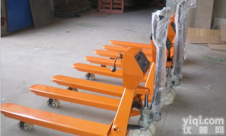 <em>大庆</em>2.5吨电子<em>叉车</em>秤，<em>齐齐哈尔</em>YCS2.5吨<em>叉车</em>秤批发