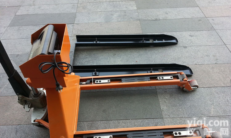 <em>虹口区</em>1吨<em>叉车</em>秤1T手推液压<em>叉车</em>秤厂家直销