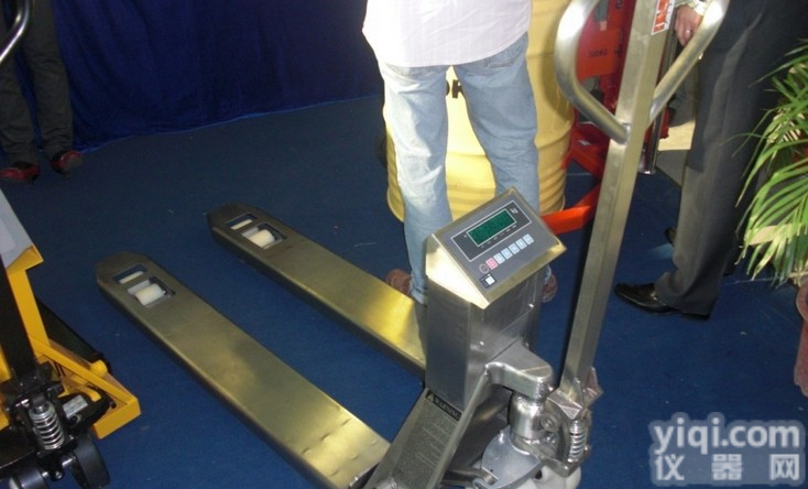 大庆2.5吨<em>电子</em><em>叉车</em>秤，<em>齐齐哈尔</em>2.5吨不锈钢<em>叉车</em>秤批发