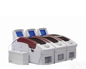 <em>连续流动分析仪</em>