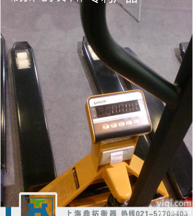 带打印<em>搬运车</em><em>叉车</em><em>电子秤</em>，3000KG<em>叉车</em><em>电子秤</em>