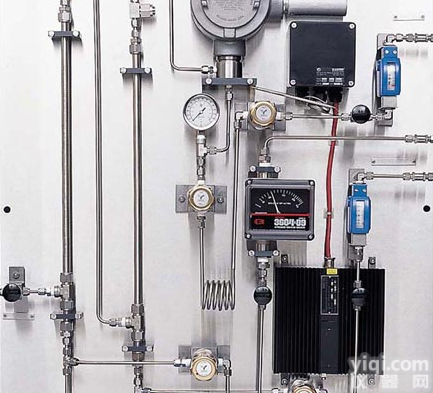 在线<em>天然气水露点分析仪</em>