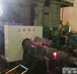 在线<em>大直径测径仪</em>