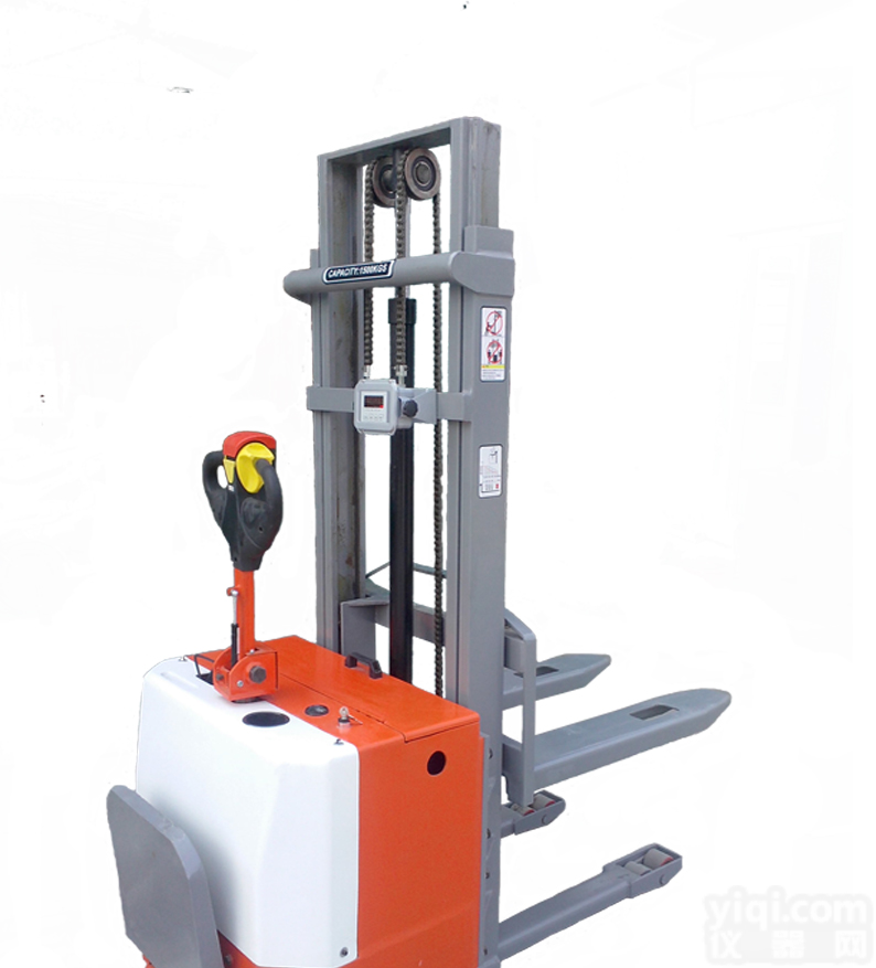 河南<em>郑州</em>350KG<em>半自动</em>升降油桶堆高车价格是多少呢