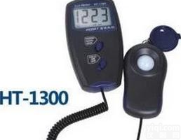 北信Pai 经济型<em>照度计</em> 汽车灯<em>光亮度</em>计