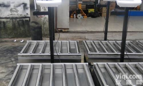 在<em>线带</em><em>报警</em>滚桶秤，<em>辊道</em>电子秤出厂价