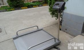 碳钢<em>轮椅</em>地磅称<em>热卖</em>价，YL体重秤