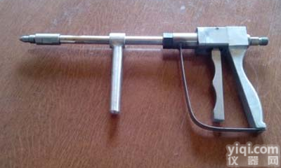 <em>高压喷枪</em>