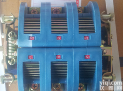 DH2(7)-125<em>换向</em>开关 矿用<em>隔离</em><em>换向</em>开关