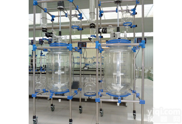 <em>真空</em>100L<em>玻璃</em>反应釜