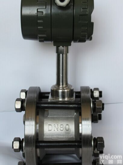 <em>电池供电涡街流量计</em>,自带3.6V锂电池显示型涡街流量计