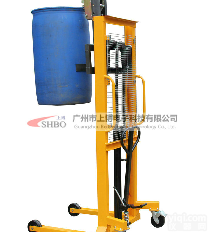 <em>油桶</em>堆高车（<em>手动</em>脚踩两用）<em>油桶</em><em>升高</em>车