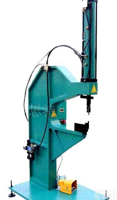 无铆钉<em>压装机</em>  可无铆钉连接和螺母螺栓压装