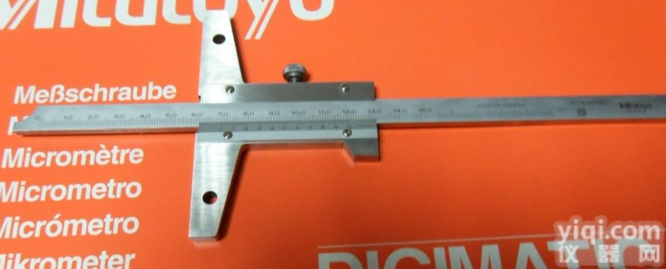 日本<em>三丰</em>mitutoyo<em>深度</em>尺527-201