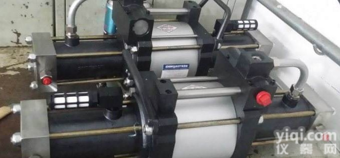 高压<em>氮气</em><em>充气机</em>  <em>氮气</em>加压泵