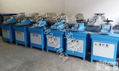 安国油压<em>摇臂</em><em>裁断机</em>吨 油压<em>摇臂</em><em>裁断机</em>12吨专业快速