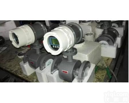 乌苏煤浆电磁<em>流量计</em> <em>一体化</em><em>节流</em>式<em>流量计</em>强烈推荐