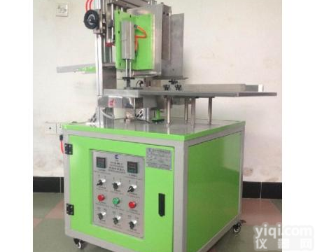 太原热熔胶封盒机<em>自动</em>封盒机 热熔胶<em>装盒机</em>的具体说明