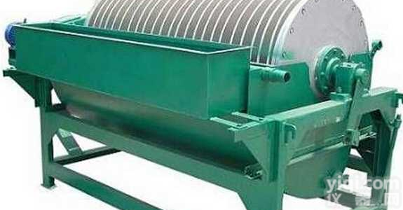 萍乡矿石<em>干式</em><em>磁选机</em> 矿山<em>磁选机</em>多少钱一台