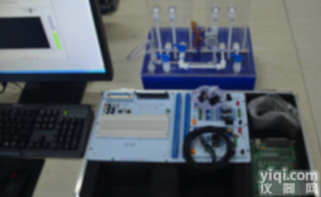 基于Labview<em>软件编程</em>的双容水箱液位控制系统（型号：DSO58Lab-2）