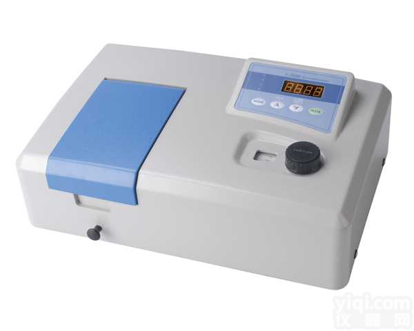 <em>V-5000型可见分光光度计</em>