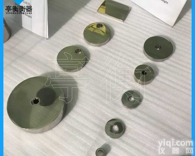 100g<em>圆孔</em>形<em>砝码</em>，不锈钢<em>砝码</em>中间开孔