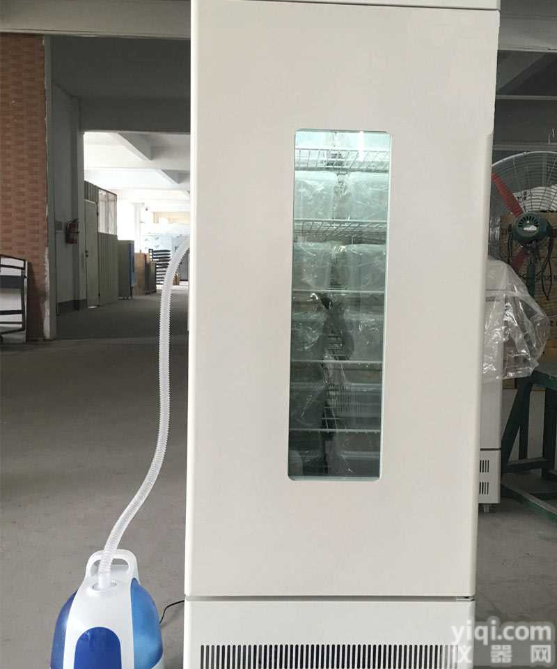 霉菌培养箱（有加湿）镜面不锈钢内胆，箱内<em>搁板</em>间距<em>可调</em>