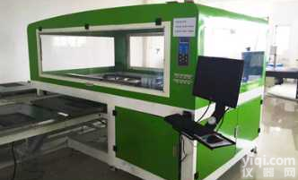 <em>椭圆</em>型自动裁片服装数码<em>印花机</em>