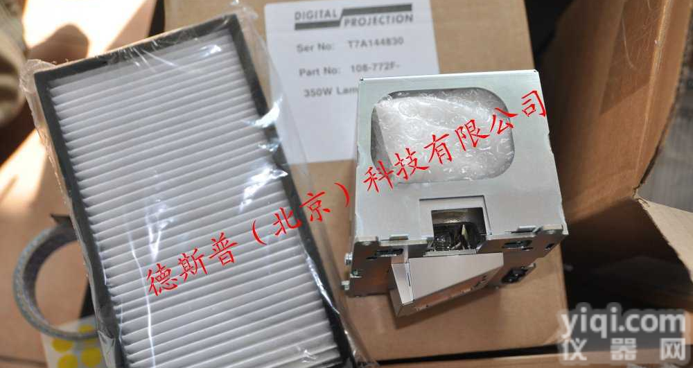 原<em>封包</em>带架DP TITAN WUXGA 660 Ultra Contrast<em>投影机</em><em>灯泡</em>