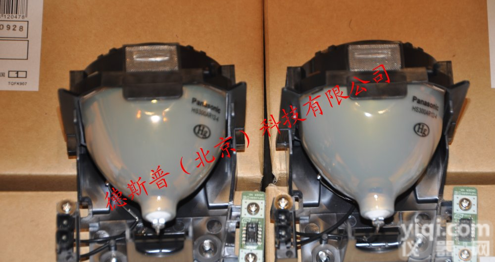 全新<em>松下</em><em>投影机</em><em>灯泡</em>厂家