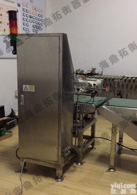 在线选别秤，<em>重量</em><em>分拣</em><em>分选</em>检重秤