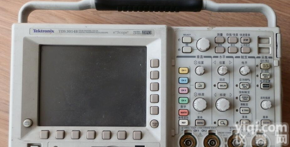 TDS3054B <em>示波器</em><em>中文</em>说明书TDS3054B
