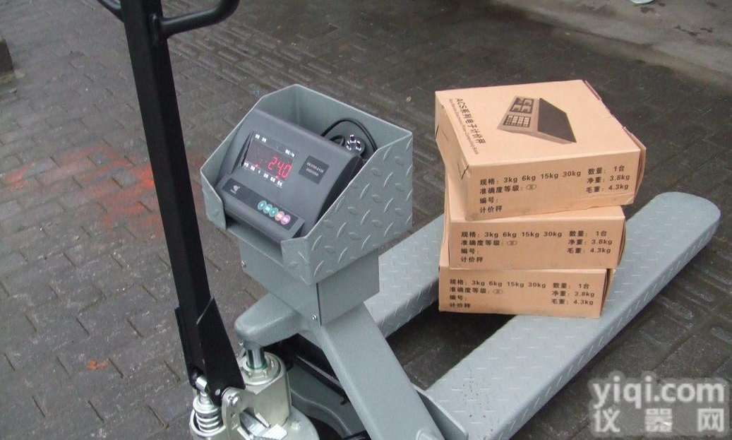 不锈钢2吨电子<em>叉车</em>秤厂家,<em>鞍山</em>3吨<em>叉车</em>电子磅