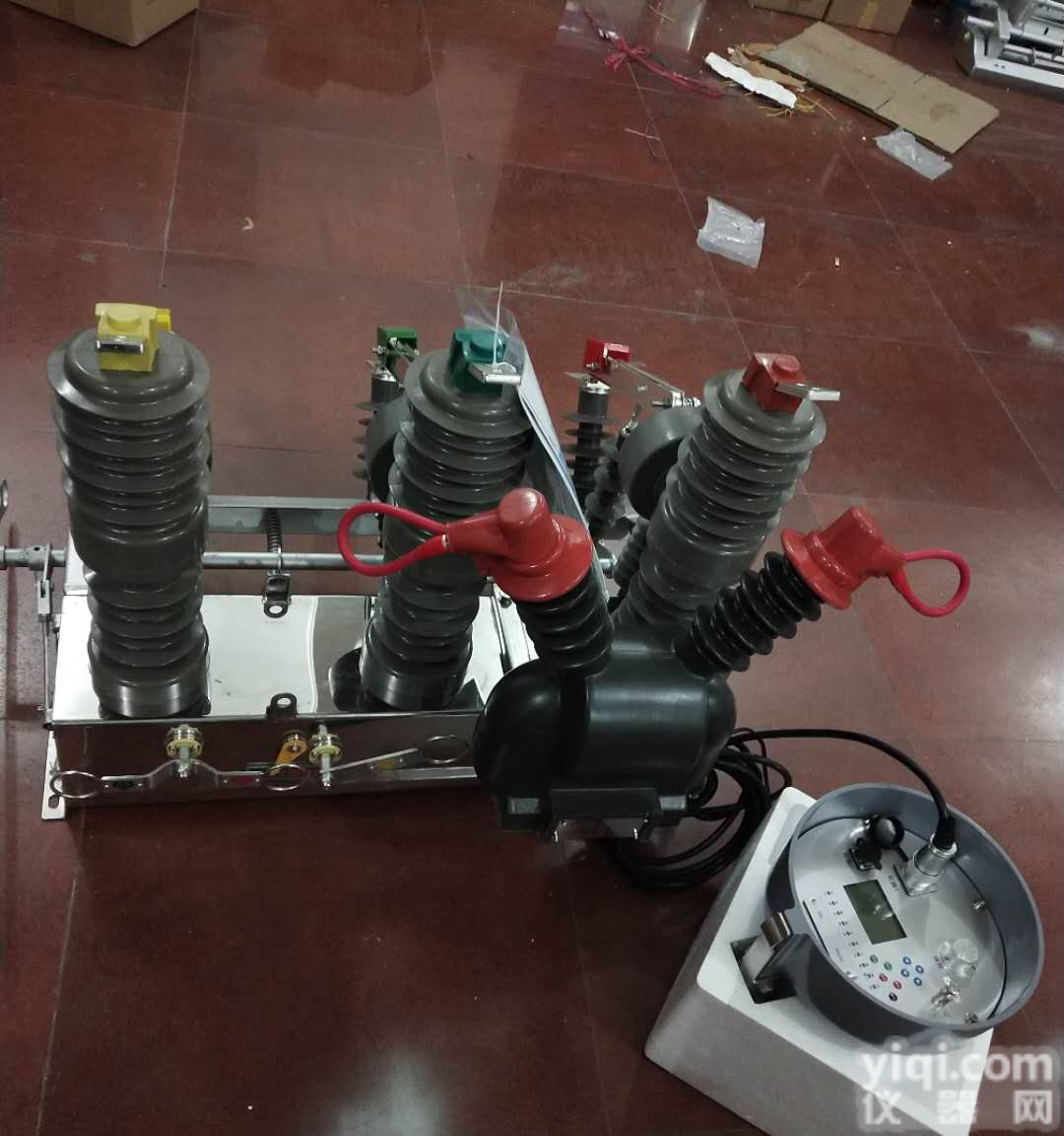 zw32-12F速断保护<em>智能型</em>高压<em>断路器</em>