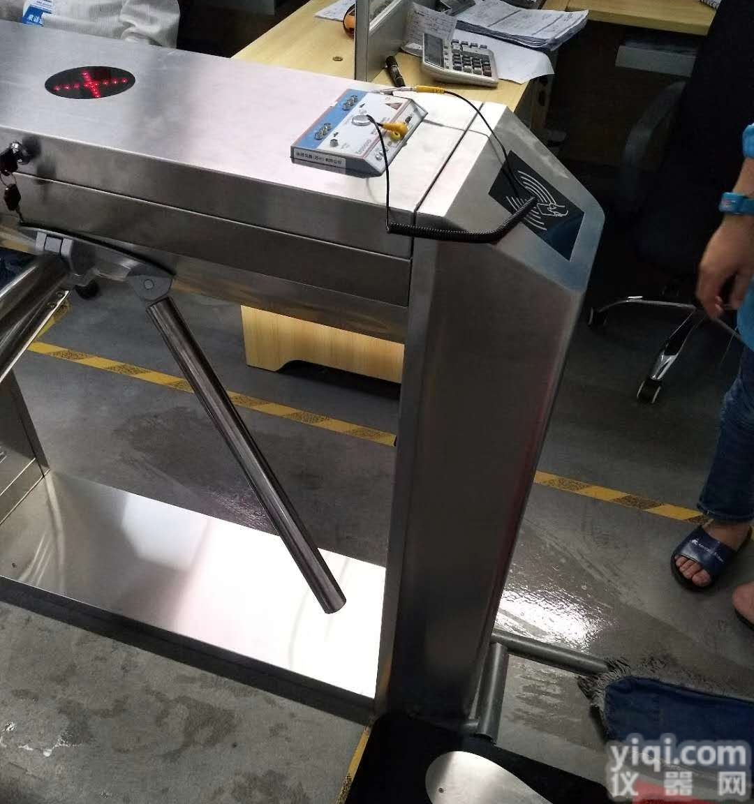 <em>防静电</em>ESD<em>门禁</em>系统 风淋室<em>门禁</em>闸机 静电检测<em>门禁</em><em>三辊</em>闸